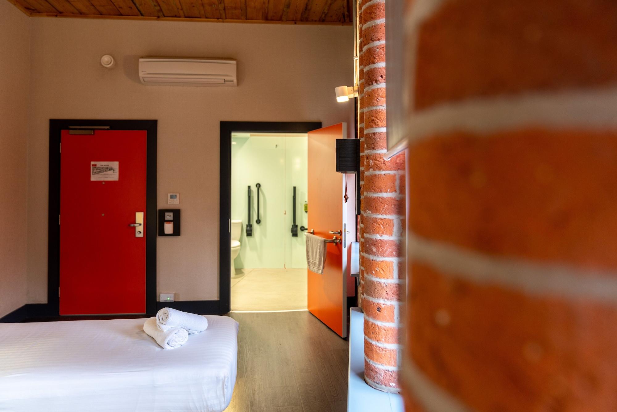 Easyhotel Manchester Ngoại thất bức ảnh